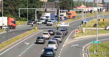 Twee rijstroken versperd op E17 ter hoogte van Lokeren richting Kortrijk - Het Laatste Nieuws