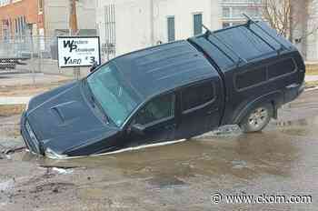 Saskatoon spring street sweeping, repairs on schedule - CKOM News Talk Sports