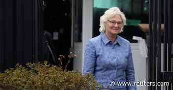 Germany to buy 60 heavy transport helicopters from Boeing, Bild am Sonntag reports - Reuters.com