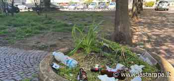 Vercelli sporca, le ricette della politica: “Più porta a porta, multe e via i cassonetti stradali” - La Stampa