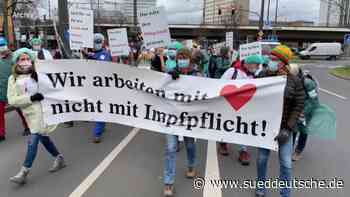 Kliniken: Sofortige Aussetzung der Impfpflicht für Personal - Panorama - SZ.de - Süddeutsche Zeitung - SZ.de
