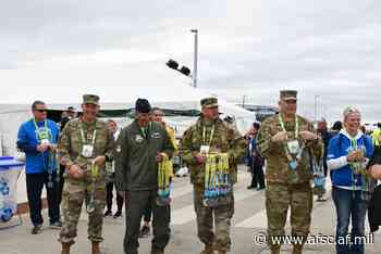Senior leaders show community support at OKC Memorial Marathon - afsc.af.mil