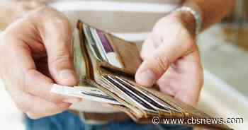 Retail is plagued with workers making less than $15 an hour, despite employers' rising profits - CBS News