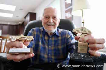 Western Speedway racing legend 'The Flying Plumber' had all the tools – Saanich News - Saanich News