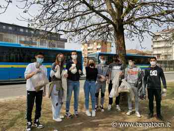 Fossano, gli alunni del Vallauri adottano il parchetto “Lidia Rolfi” - TargatoCn.it