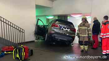 Rentner verwechselt Pedal im Parkhaus und brettert in den Treppenabgang - Nordbayern.de