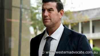 Roberts-Smith's friend probed on images - Western Advocate