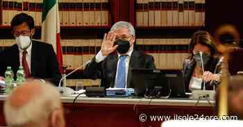 Banche: Franco, l’uscita da Mps e Bari con tempi sostenibili - Il Sole 24 ORE