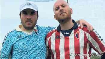 Bari calcio, il designer delle nuove divise: “La mia maglia con il polpo pensata per il campo e fuori” - La Repubblica