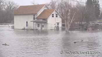 Gov. Walz authorizes National Guard to help with northwestern Minnesota flood threat