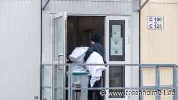 Pläne für ein Container-Dorf für Kriegsflüchtlinge auf Sportplatz? Protest wächst