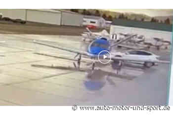 Unfall im Smart-Summon-Mode auf Rollfeld: Tesla mit Parkplatz-Autopilot rammt Flugzeug - Auto Motor und Sport