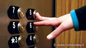 Casal Bruciato: l’ascensore è guasto da dieci giorni, decine di disabili bloccati in casa