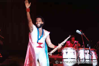 Andrew Woolfolk, Earth, Wind, and Fire’s Classic-Era Saxophonist, Dead at 71