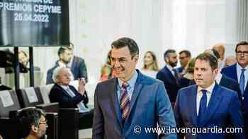 Pedro Sánchez ignora la rebaja de impuestos que le reclama la patronal - La Vanguardia