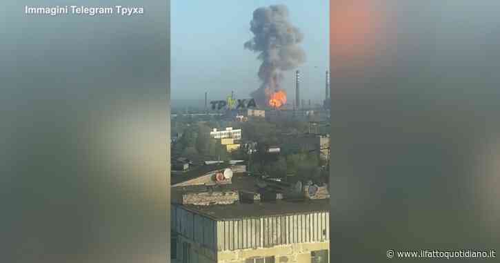 Guerra Russia-Ucraina, attacchi su Zaporizhzhia: almeno un morto e un ferito – Video