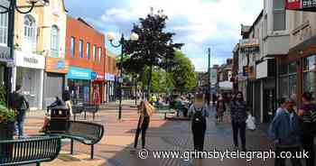 Scunthorpe beggar 'nuisance' arrest divides opinion - Grimsby Live