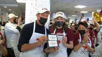 Milestone Food Delivery: Broadway Stars Hugh Jackman and Sutton Foster celebrate 'God's Love We Deliver' 30 millionth meal - WABC-TV