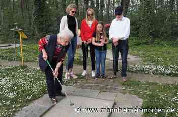 Seit 20 Jahren in Lampertheim: „Oma“ und ihr Minigolfplatz - Lampertheim - Nachrichten und Informationen - Mannheimer Morgen