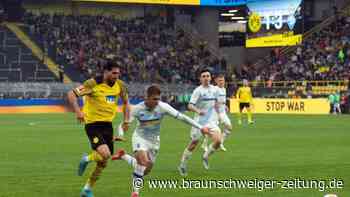 Fußball für den Frieden: Emotionales Benefizspiel beim BVB