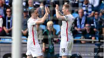 Augsburg dicht vor dem Klassenerhalt | Bundesliga - Highlights - ZDFsport