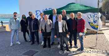 Crotone: gazebo della Lega per promuovere il tesseramento 2022 - Crotone24News.it