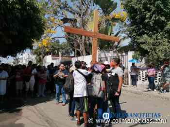 viacrucis en Manzanillo 2 - colimanoticias