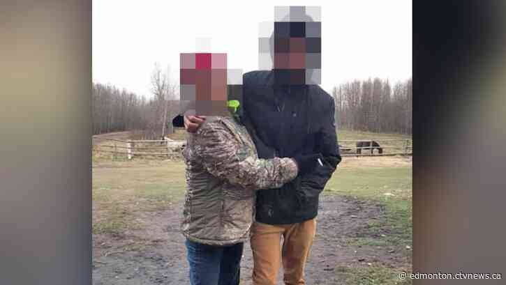 Pigeon Lake teen stabbed in school library over $10 dispute, his mom says