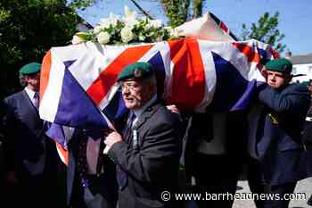 Hundreds line streets for funeral of D-Day veteran Harry Billinge - Barrhead News