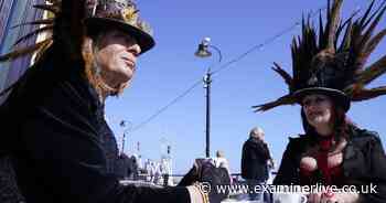 Whitby Goth Weekend 2022: 31 amazing pictures as hundreds dress to impress on Yorkshire seaside - Yorkshire Live