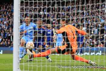 Courtois niet blij met verdediging, maar slaat ook mea culpa: &quot;Ik dacht dat de scheidsrechter gefloten had&quot;