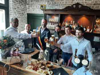 Café 'T Oud Gemeentehuis en Fred's Barbershop officieel geopend in Deerlijk - KW.be - KW.be