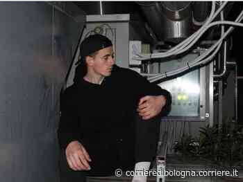 Modena, grave incidente sulla A1: un morto di 23 anni. Tre anni fa la stessa sorte per il suo amico - Corriere della Sera