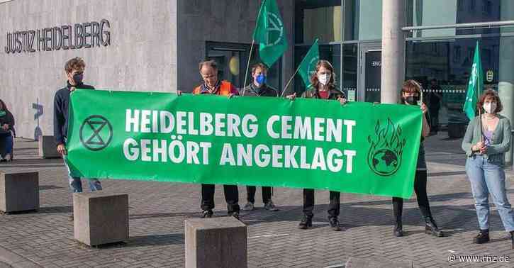 Heidelberg/Leimen:  Klimaschutz-Aktivist nach Heidelberg-Cement-Blockade verurteilt