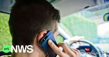 Gsm'en achter het stuur? Onmiddellijk rijbewijs kwijt in Halle-Vilvoorde - VRT NWS