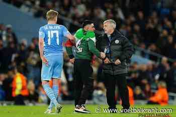 📷 22 wereldsterren op het veld, maar Kevin De Bruyne is doelwit van veldbestormers