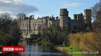 Warwick Castle's hotel and restaurant plans to be discussed