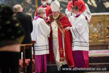 Pope cancels agenda on medical advice because of knee pain - St Helens Star