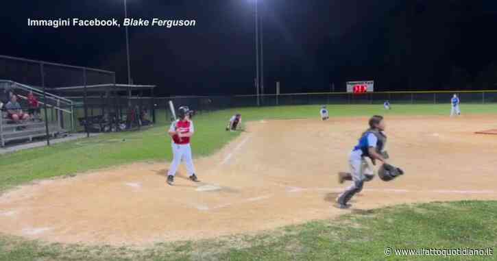 Usa, partita di baseball giovanile interrotta da una sparatoria: le immagini girate da un genitore di un giocatore – Video