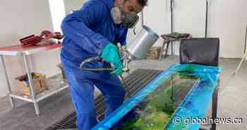 Pandemic pursuit: Calgary auto painter finds ‘peace of mind’ creating art - Global News