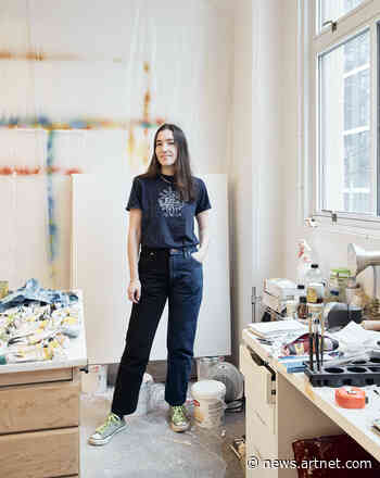 Peek Into the Packed Studio of Painter Ana Benaroya, Whose Bold Paintings of Women Radiate With Queer Desire - artnet News