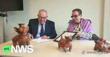 Mexicaanse ambassadeur komt vrouw bedanken in woonzorgcentrum in Ichtegem omdat ze 3 kunstwerken teruggeeft - VRT NWS