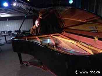 Musician, Royal Wood gets set to play residency at The Bassment in Saskatoon