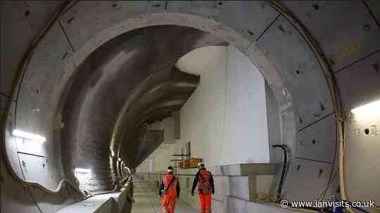 Virtual tours of Elizabeth line stations