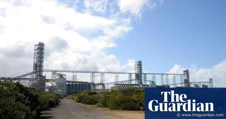 Coalition climate policy forced big polluters to pay $15m for carbon credits in past year