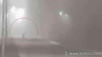 Pánico en la Universidad de Lomas de Zamora: apareció un duende y quedó registrado en un video - ámbito.com