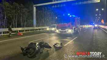 In Valassina col motorino (vietato), incidente con un'auto: grave 20enne - MonzaToday