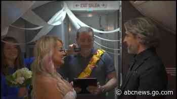 WATCH:  Couple get married aboard Southwest flight