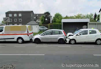 Frau aus Oberhausen bei Unfall in Hilden verletzt - Super Tipp