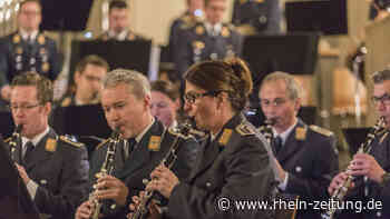 Verabschiedung mit Paukenschlag: Luftwaffenmusikkorps spielt in Cochem - Kreis Cochem-Zell - Rhein-Zeitung